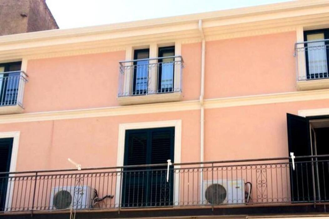 Uno Spettacolo Della Natura San Lucido Luaran gambar